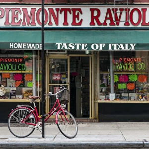 Italian specialities shop, Little Italy, Manhattan, New York, USA