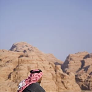 A local bedouin man looks out over Wadi Rum, Jordan (MR)