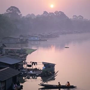 Mekong River / River Boat Houses