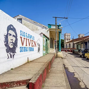 Mural Painting with Che Guevara and Camilo Cienfuegos, Antonio Maceo Street, Baracoa