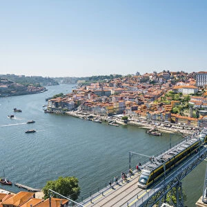 Portugal, Norte region, Porto (Oporto). Ribeira district (old town) and the Dom Luis