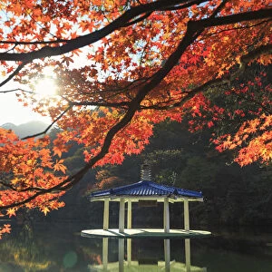 South Korea, Jeolla Do, Naejangsan National Park, Naejangsan Pond and Wuhwajeong Pavillion
