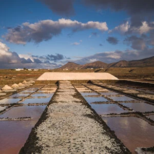 Spain, Canary Islands, Lanzarote, El Golfo, Salinas de Janubio, salt evaporation pans