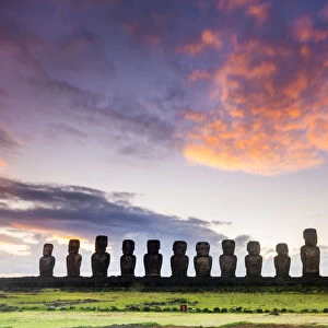 Sunrise over Moai at Tongariki, Easter Island, Polynesia, Chile