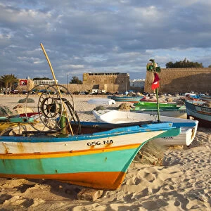 Tunisia, Cap Bon, Hammamet, waterfront, Kasbah Fort and fishing boats