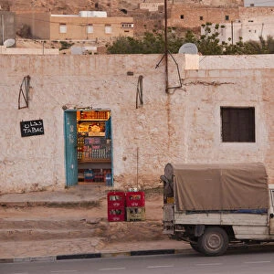 Tunisia, Ksour Area, Matmata, small shop