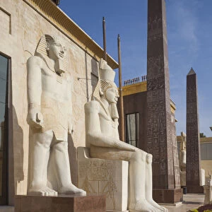UAE, Dubai, Dubai Creek Area, Wafi City, Egyptian-themed development, Egyptian statues
