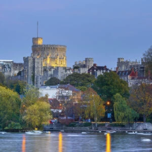 UK, England, Berkshire, Windsor, Windsor Castle from River Thames