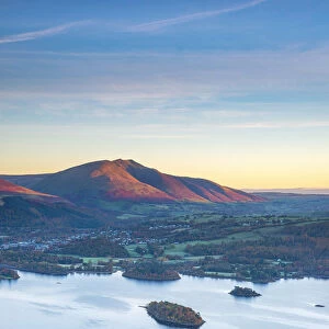 UK, England, Cumbria, Lake District, Derwentwater, Blencathra mountain above Keswick