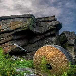 UK, England, Derbyshire, Peak District National Park, High Peak, Stanage Edge, discarded Millstones