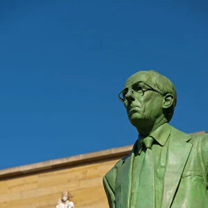 UK, Scotland, Glasgow, Sauchiehall Street, Statue of Donald Dewar outside Glasgow