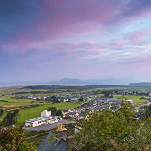 Uk, Wales, Gwynedd, Harlech, Harlech Castle, Mountains of Snowdonia National Park