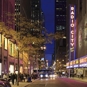 USA, New York City, Midtown Manhattan, Rockefeller Center, Radio City Music Hall