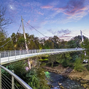 USA, South Carolina, Greenville, Falls Park On The Reedy, Liberty Bridge