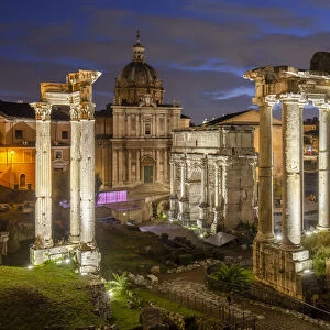 View of the ruins of Fori Imperiali from the Campidoglio at dawn