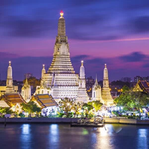 Wat Arun (Temple of Dawn) and Chao Praya River, Bangkok, Thailand