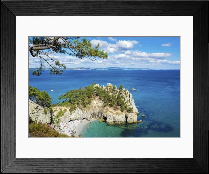 Framed Print : France, Brittany (Bretagne), Finistere department, Crozon. Plage de l ile Vierge beach Framed Print : France, Brittany (Bretagne), Finistere department, Crozon. Plage de l ile Vierge beach