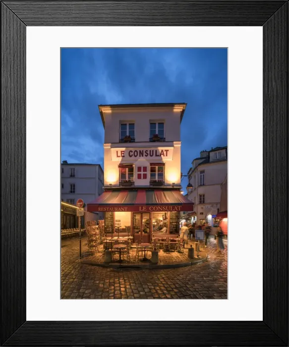 Framed Print : Le Consulat Restaurant, Montmartre, Paris, France Framed Print : Le Consulat Restaurant, Montmartre, Paris, France