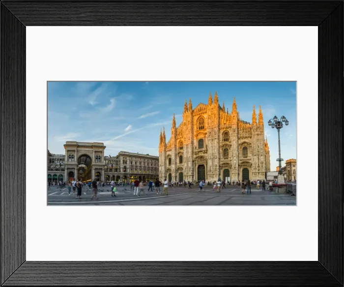 Framed Print : Milan, Lombardy, Italy. Duomo Square and the Cathedral at sunset Framed Print : Milan, Lombardy, Italy. Duomo Square and the Cathedral at sunset