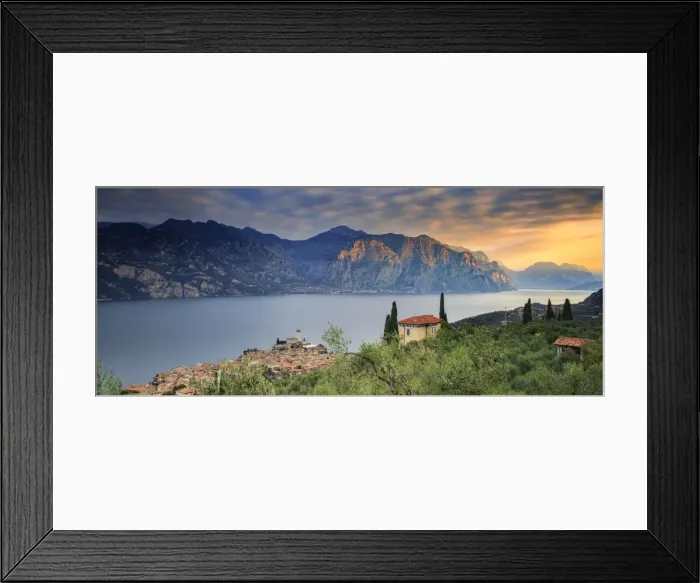 Framed Print : Italy. Veneto. Verona district. Lake Garda. Malcesine
