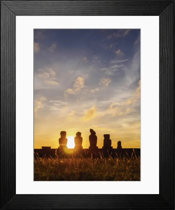 Framed Print : Moais in Ahu Vai Uri at sunset, Tahai Archaeological Complex, Rapa Nui National Park