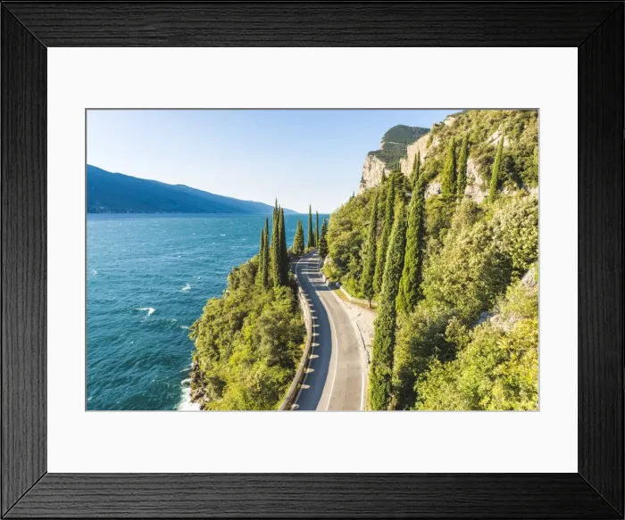 Framed Print : The scenic Gardesana road, lake Garda, Lombardy, Italy Framed Print : The scenic Gardesana road, lake Garda, Lombardy, Italy