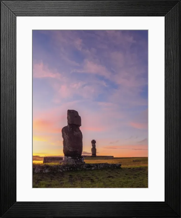 Framed Print : Moais in Tahai Archaeological Complex at sunset, Rapa Nui National Park, Easter Island Framed Print : Moais in Tahai Archaeological Complex at sunset, Rapa Nui National Park, Easter Island