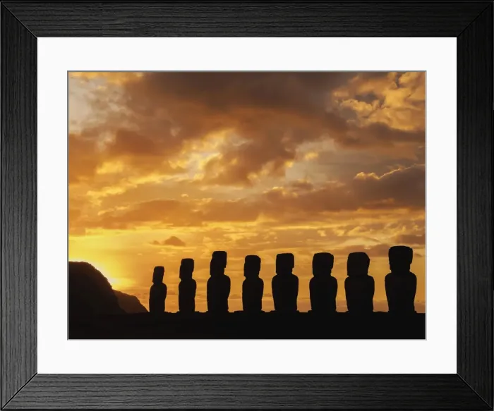 Framed Print : Moais in Ahu Tongariki at sunrise, Rapa Nui National Park, Easter Island, Chile Framed Print : Moais in Ahu Tongariki at sunrise, Rapa Nui National Park, Easter Island, Chile