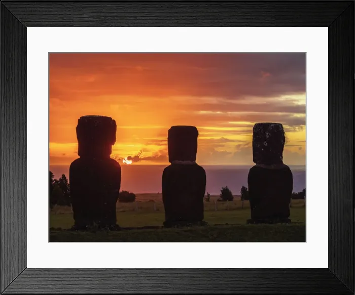 Framed Print : Moais in Ahu Akivi at sunset, Rapa Nui National Park, Easter Island, Chile Framed Print : Moais in Ahu Akivi at sunset, Rapa Nui National Park, Easter Island, Chile