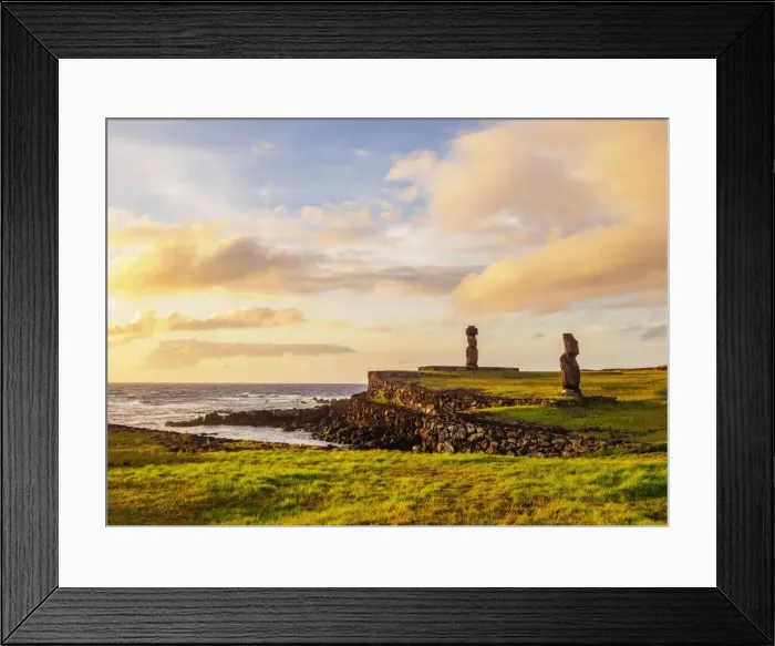 Framed Print : Moais in Tahai Archaeological Complex at sunset, Rapa Nui National Park, Easter Island Framed Print : Moais in Tahai Archaeological Complex at sunset, Rapa Nui National Park, Easter Island