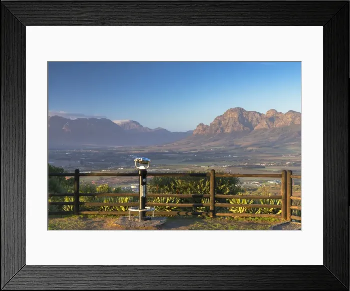 Framed Print : Simonsberg Mountain from viewing platform, Paarl, Western Cape, South Africa