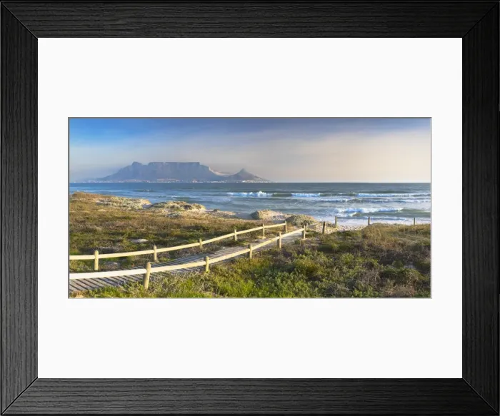 Framed Print : View of Table Mountain from Bloubergstrand, Cape Town, Western Cape, South Africa Framed Print : View of Table Mountain from Bloubergstrand, Cape Town, Western Cape, South Africa