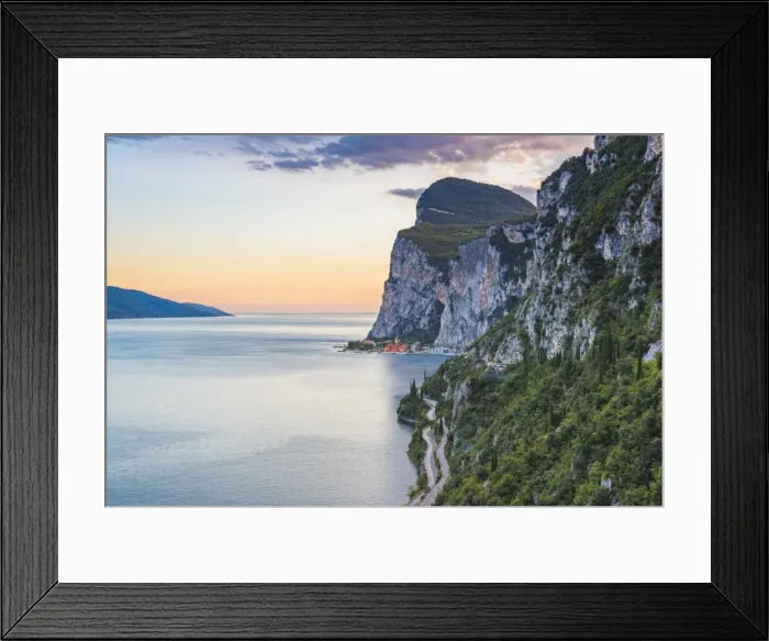 Framed Print : Strada della Forra, Tremosine, lake Garda, Brescia district, Lombardy, Italy Framed Print : Strada della Forra, Tremosine, lake Garda, Brescia district, Lombardy, Italy