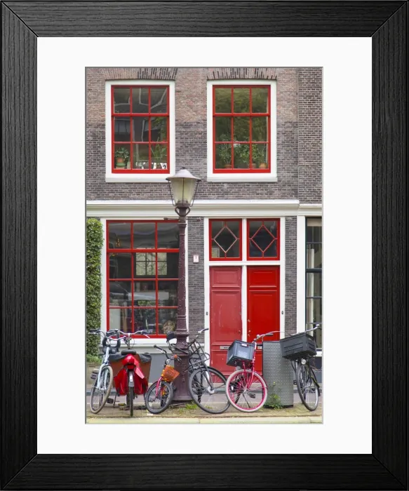 Framed Print : House and bicycles on Bloemgracht canal, Amsterdam, Netherlands