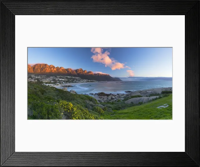 Framed Print : Camps Bay, Cape Town, Western Cape, South Africa Framed Print : Camps Bay, Cape Town, Western Cape, South Africa