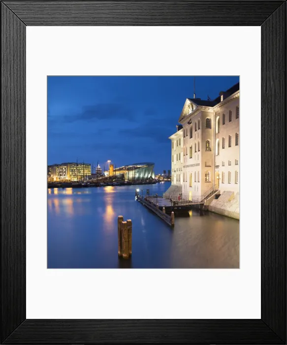 Framed Print : NEMO Science Centre and National Martime Museum in Oosterdok, Amsterdam, Netherlands Framed Print : NEMO Science Centre and National Martime Museum in Oosterdok, Amsterdam, Netherlands