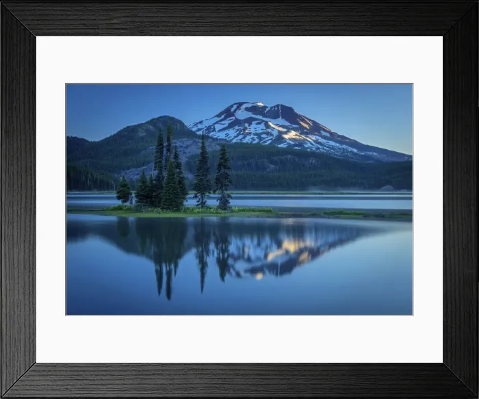 Framed Print : USA, Oregon, Pacific Northwest, Central, Cascades, Deschutes County, Sparks Lake