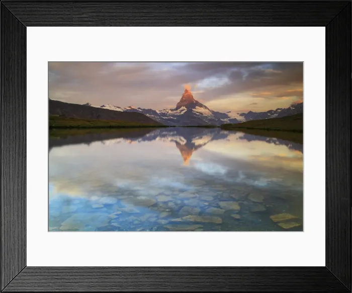 Framed Print : The Matterhorn, Zermatt, Switzerland. The first reflections at sunrise in the waters Framed Print : The Matterhorn, Zermatt, Switzerland. The first reflections at sunrise in the waters