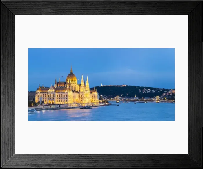 Framed Print : Hungary, Central Hungary, Budapest. Chain Bridge and the Hungarian Parliament Building Framed Print : Hungary, Central Hungary, Budapest. Chain Bridge and the Hungarian Parliament Building