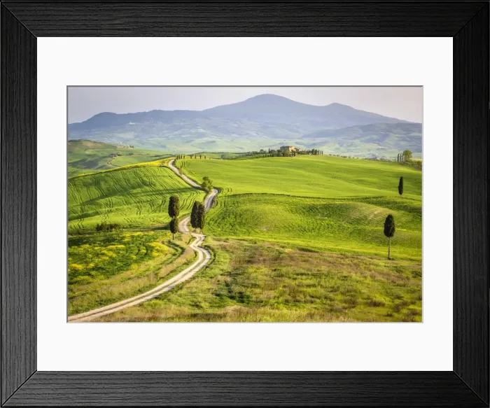 Framed Print : Pienza, Val d Orcia, Tuscany Framed Print : Pienza, Val d Orcia, Tuscany