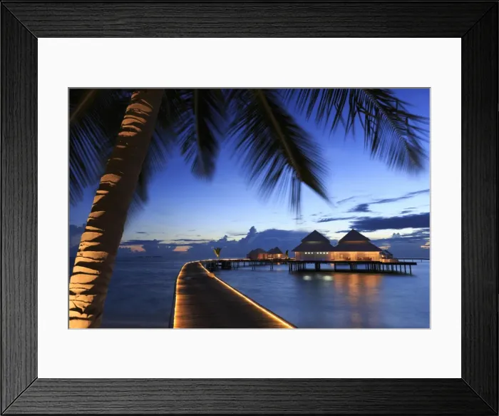 Framed Print : Maldives, South Ari Atoll, Thudufushi Island, Diamonds Thudufushi Resort Framed Print : Maldives, South Ari Atoll, Thudufushi Island, Diamonds Thudufushi Resort