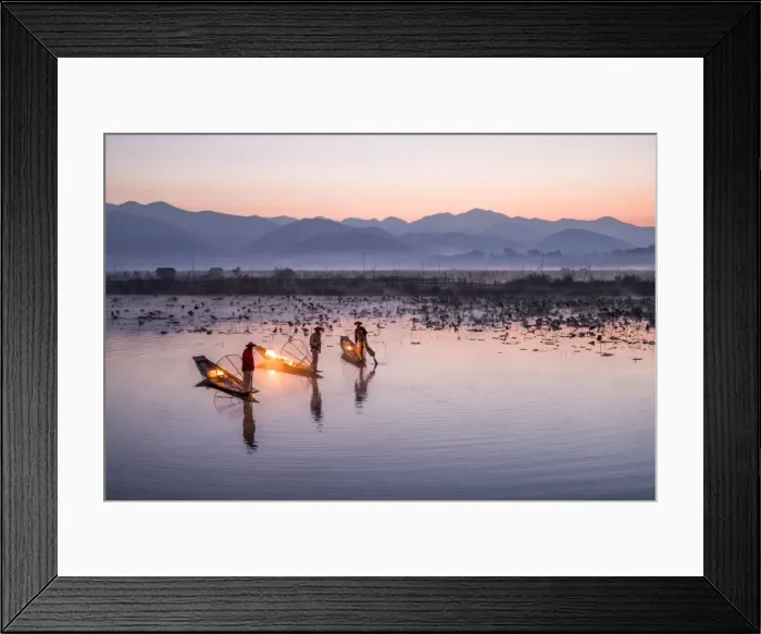 Framed Print : Traditional Intha fisherman, Inle Lake, Shan State, Burma, (MR) Framed Print : Traditional Intha fisherman, Inle Lake, Shan State, Burma, (MR)