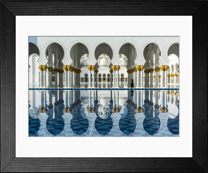 Framed Print : Inner courtyard of the Sheikh Zayed Mosque, Abu Dhabi, United Arab Emirates Framed Print : Inner courtyard of the Sheikh Zayed Mosque, Abu Dhabi, United Arab Emirates