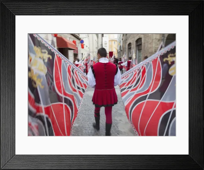 Framed Print : Flag bearer in medieval festival of La Quintana, Ascoli Piceno, Le Marche, Italy Framed Print : Flag bearer in medieval festival of La Quintana, Ascoli Piceno, Le Marche, Italy