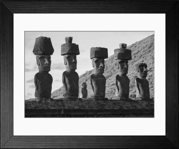 Framed Print : South America, Chile, Easter Island, Isla de Pascua, Moai stone human figures Framed Print : South America, Chile, Easter Island, Isla de Pascua, Moai stone human figures