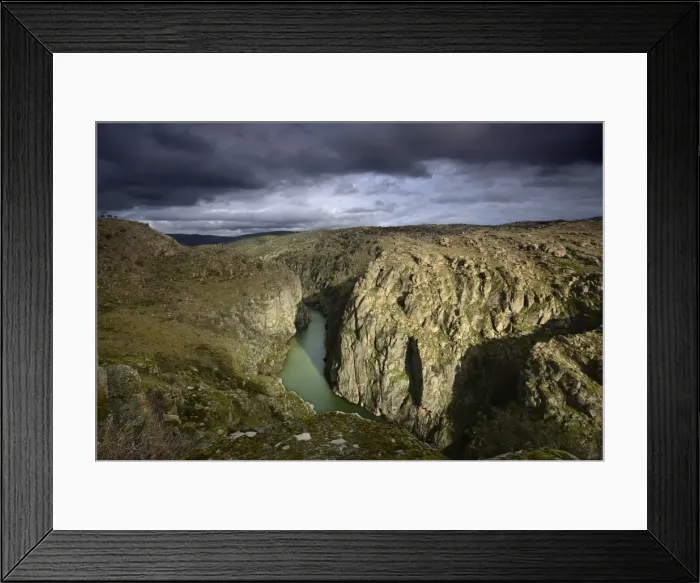Framed Print : The river Douro crossing the wild and rocky gorges of the International Douro Nature Park Framed Print : The river Douro crossing the wild and rocky gorges of the International Douro Nature Park