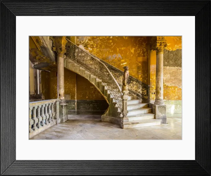 Framed Print : Entrance toLa Guarida restaurant (most famous Palador in Cuba), Centro Habana, Havana Framed Print : Entrance toLa Guarida restaurant (most famous Palador in Cuba), Centro Habana, Havana