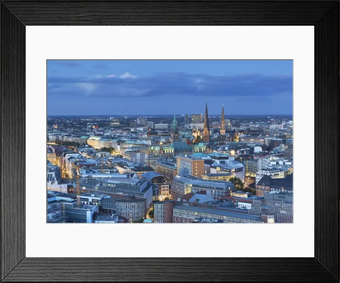 Framed Print : View of Central Hamburg at dusk, Germany Framed Print : View of Central Hamburg at dusk, Germany