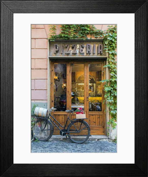 Framed Print : Pizzeria restaurant in Trastevere district, Rome, Lazio, Italy Framed Print : Pizzeria restaurant in Trastevere district, Rome, Lazio, Italy