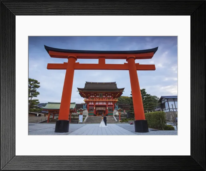 Framed Print : Japan, Kyoto, A wedding bride and groom pose at Fushimi Inari Shrine Framed Print : Japan, Kyoto, A wedding bride and groom pose at Fushimi Inari Shrine